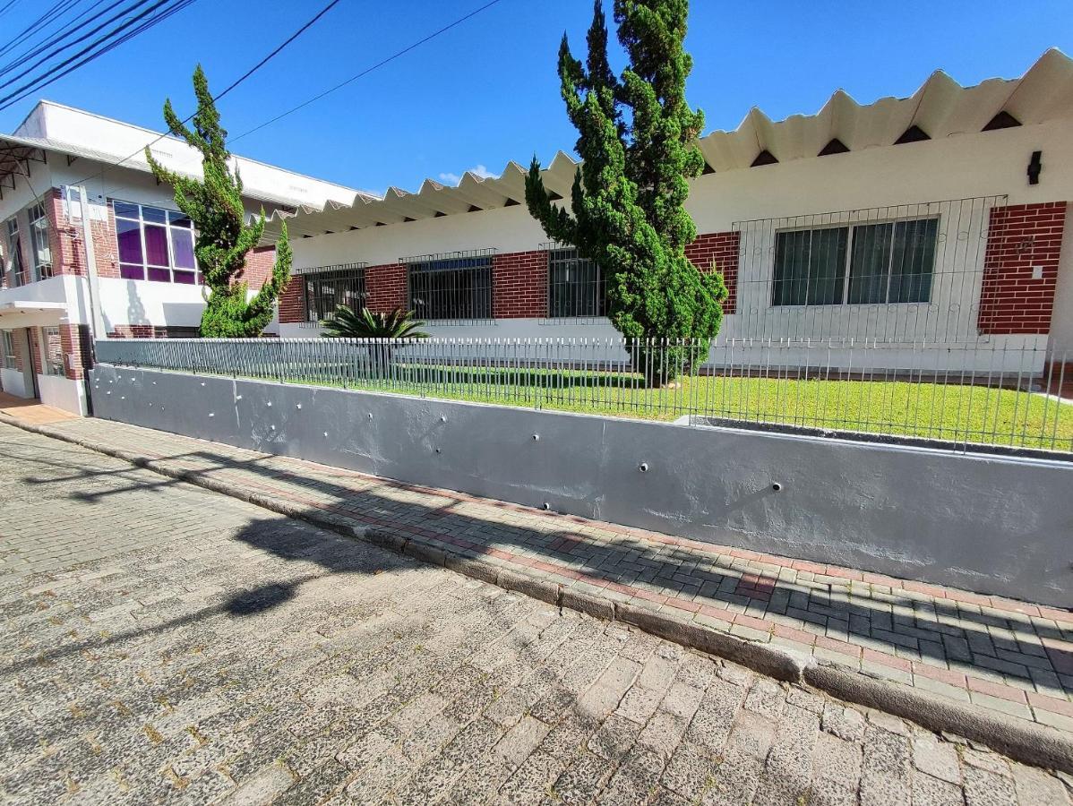 Villa Bilac - Studios Proximo A Vila Germanica Bairro Da Velha Blumenau Exteriör bild